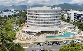 Doubletree By Hilton Cairns